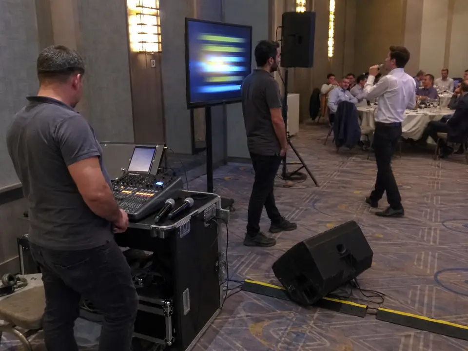 Sıra Sende – Karaoke Sistemleri ve Eğlence Programları