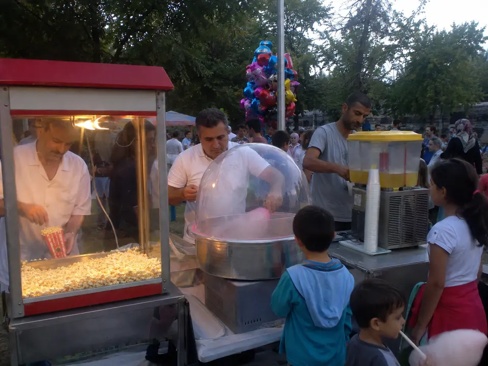 Şenlik Sokağı Karnaval Servisleri