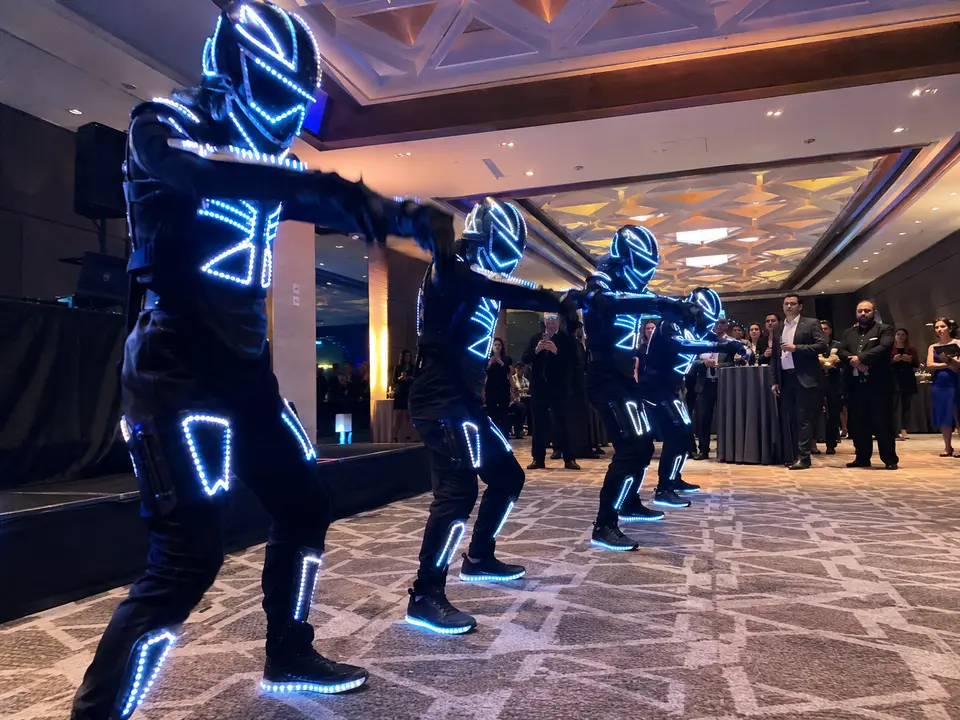 Nova Birlik Robot Dans Ekibi