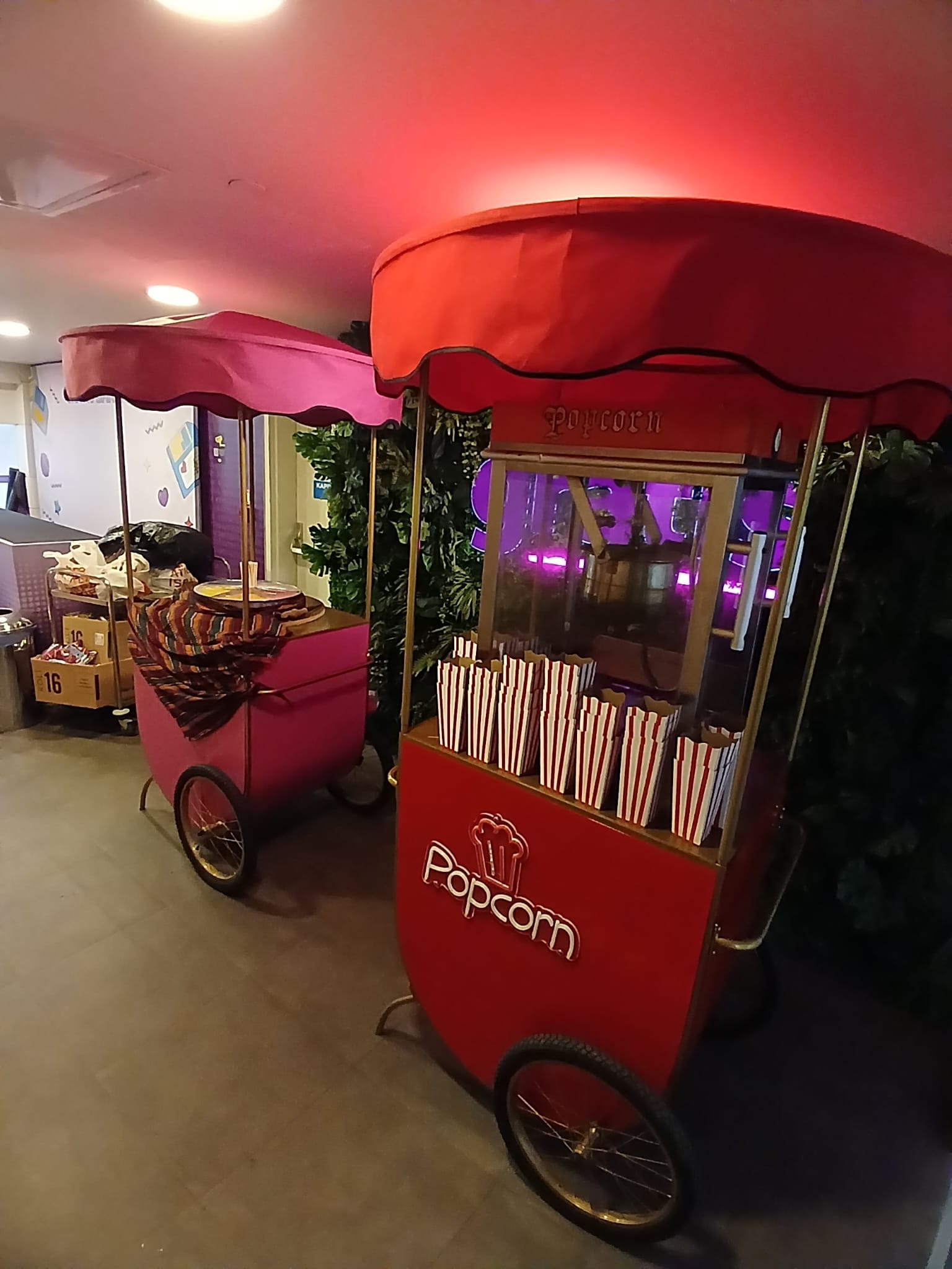 Pamuk şeker ve Popcorn